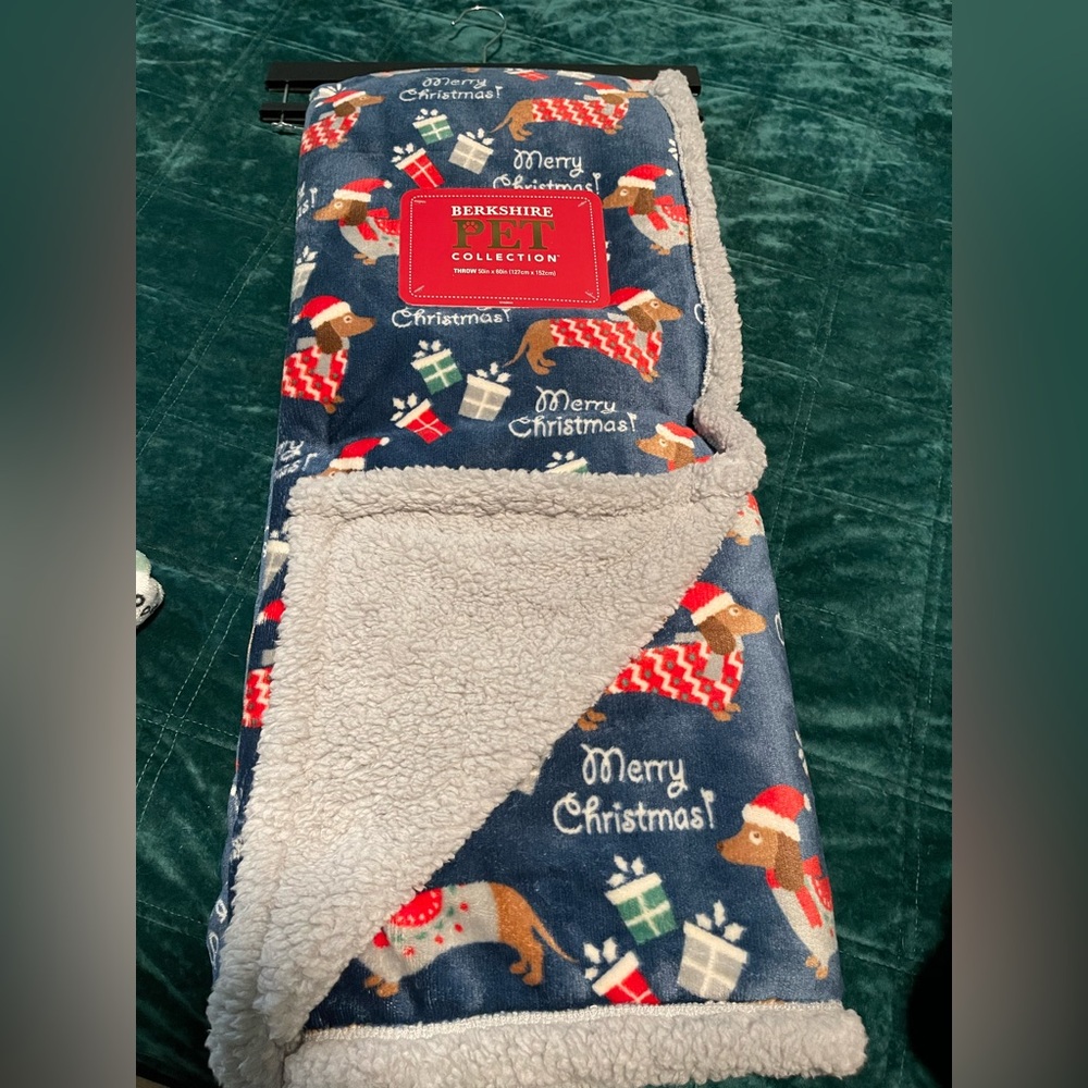 Christmas Dachshund throw